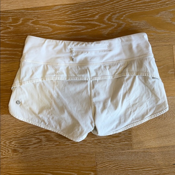 Lululemon Speed shorts - Picture 2 of 2